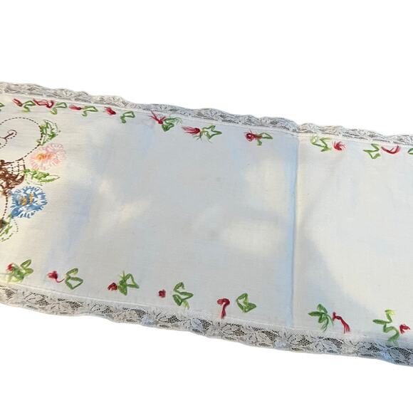 Vintage Handsewn Embroidered Floral Dresser Scarf Table Runner - Picture 12 of 13